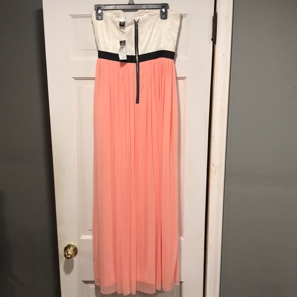 Rue21 Strapless Lace Bodice with Peachy Coral Skirt Maxi Dress Size Large - Picture 5 of 8